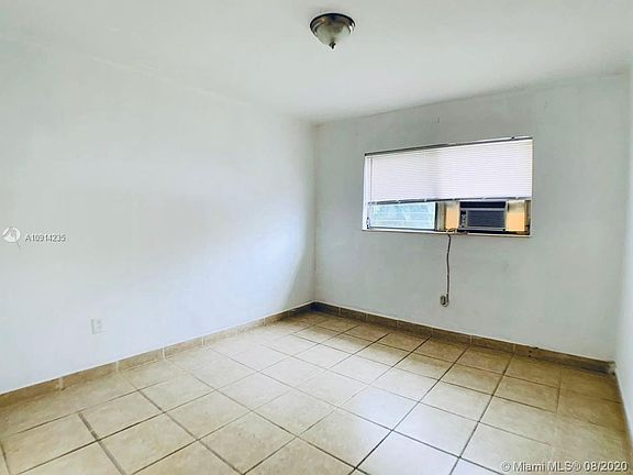 5th image of 12130 NE 8th Ave APT A