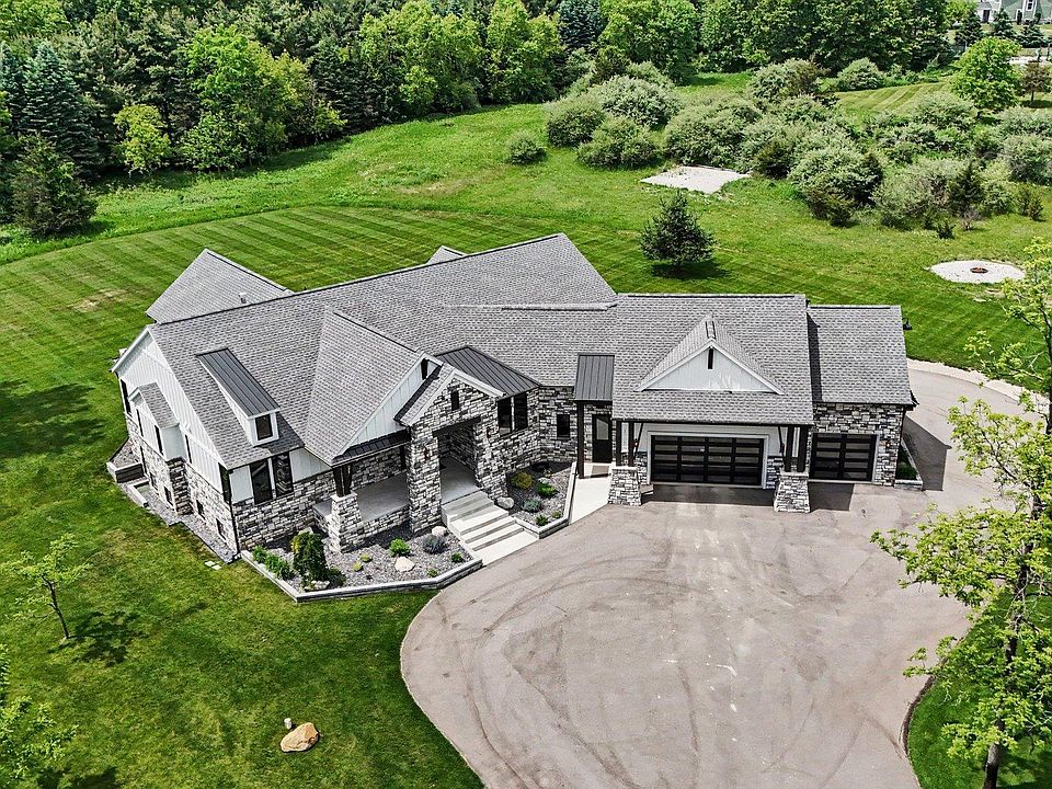 1st image of 5015 Birch Dr