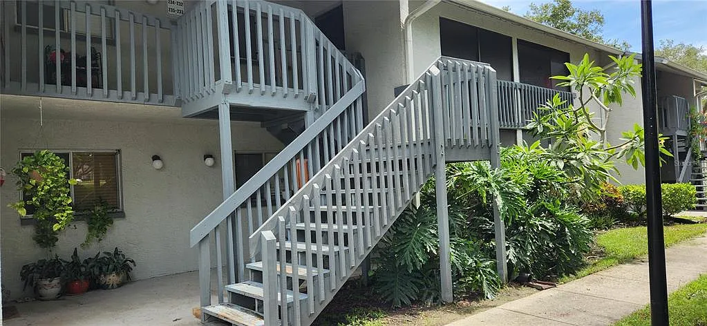2 bed, 2.0 bath, 960 sqft, $1,650 — Photo 1