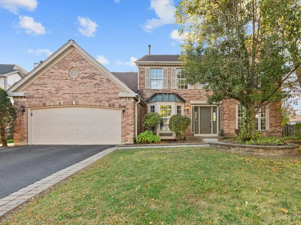 1644 Brigham Ln, Crystal Lake, IL 60014