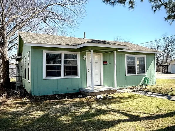 500 Center St, Whitesboro, TX 76273