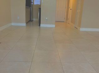 10901 SW 88th St APT 207, Miami, FL 33176