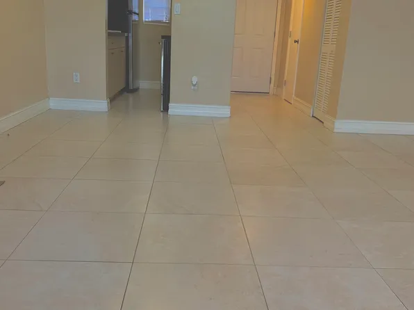 10901 N Kendall Dr Unit 207/10901, Miami, FL 33176