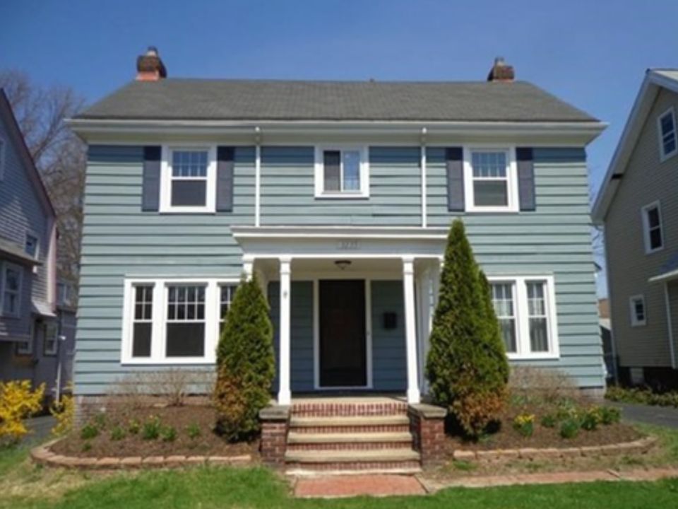 1st image of 3239 Hyde Park Ave