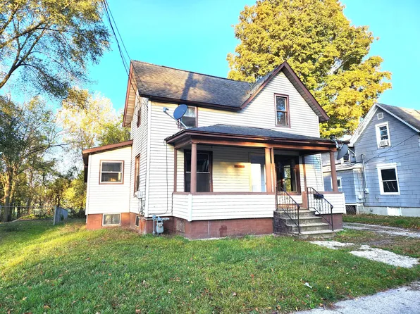 210 Middle St, Three Rivers, MI 49093