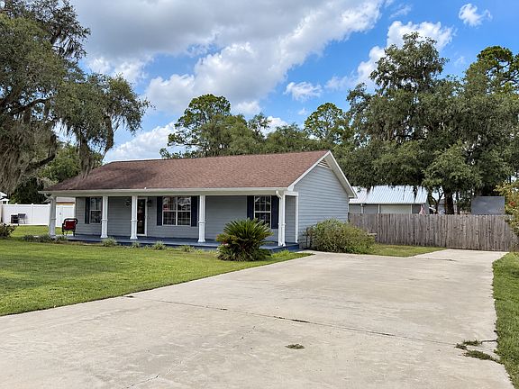 3rd image of 663 Dallas Cir