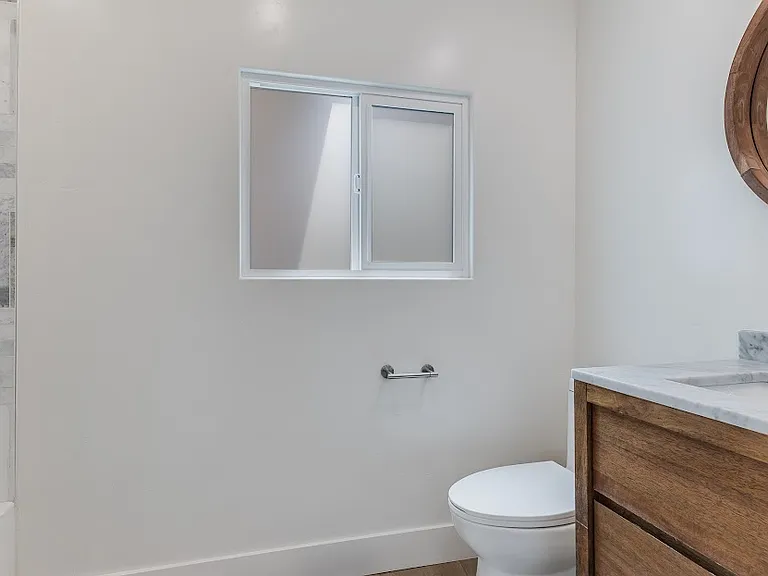 10385 Ilona Ave — Photo 21