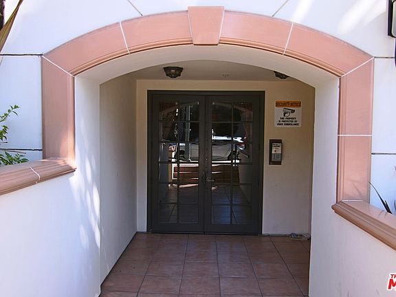 2nd image of 14343 Burbank Blvd APT 304