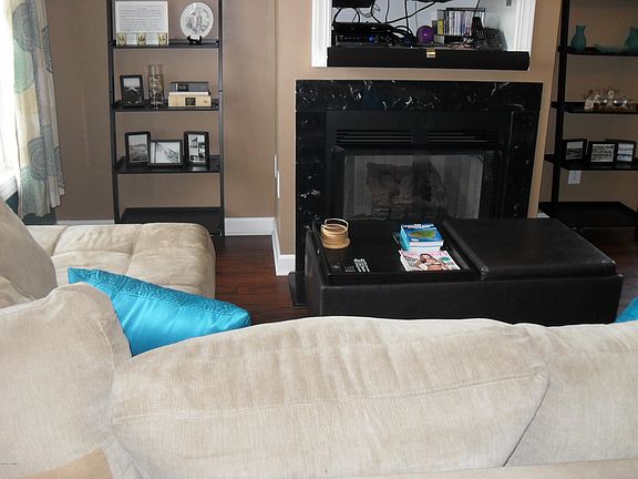 5th image of 541 A VILLAGE GREEN Drive #41B