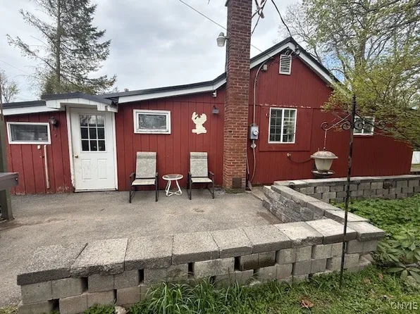 140 Syracuse Herald Ave, Canastota, NY 13032