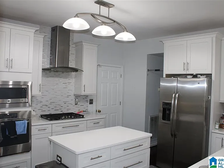 5501 Colony Ln — Photo 8