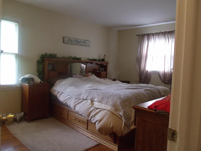 9143 Switzer St — Photo 3