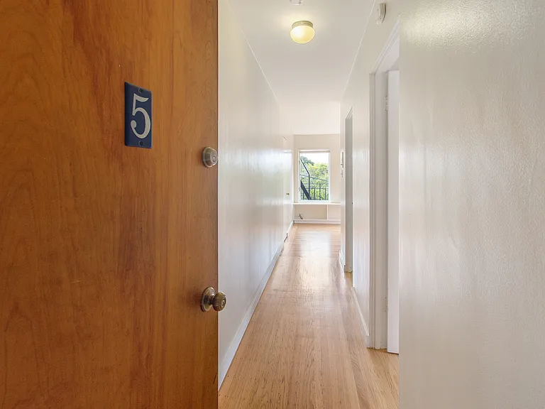 2317 Hearst Ave — Photo 20