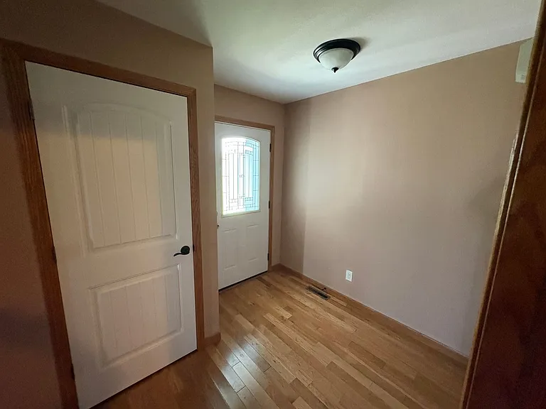 1413 Cobblestone Way — Photo 2