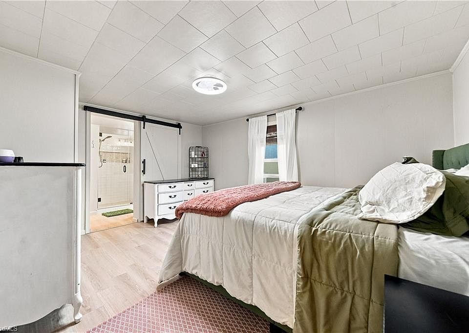 13th image of 5638 Greenhorn Rd
