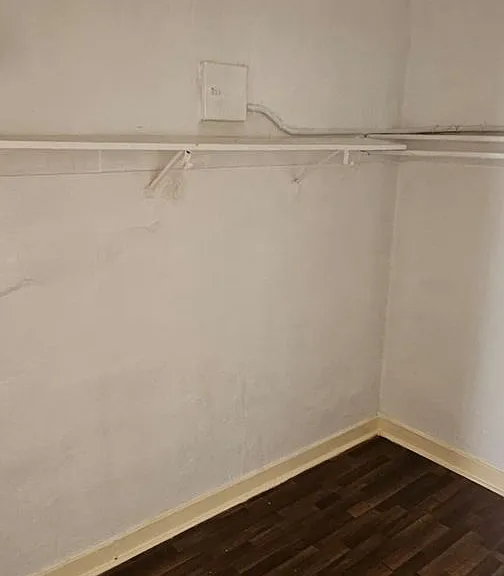 2651 S Manhattan Pl — Photo 8
