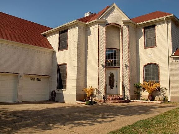 3rd image of 7771 Yaupon Dr