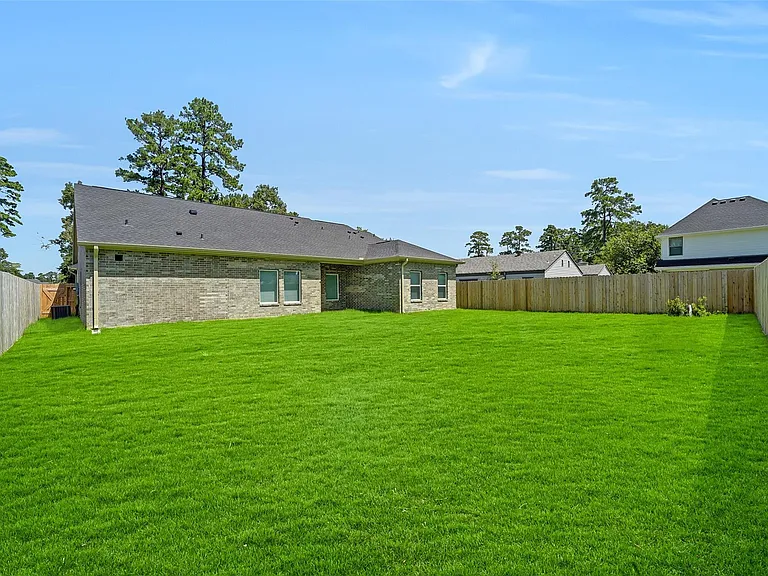 13614 Pine Dr — Photo 23