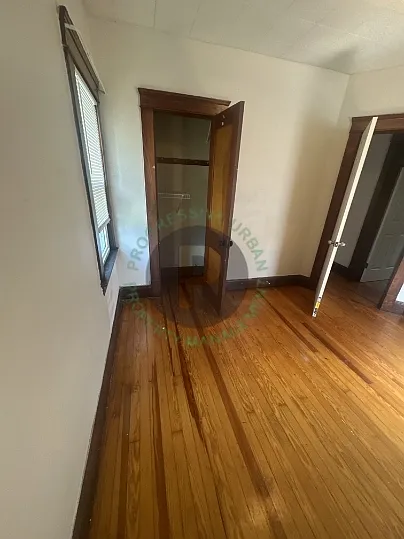 9611 Larnder Ave — Photo 7