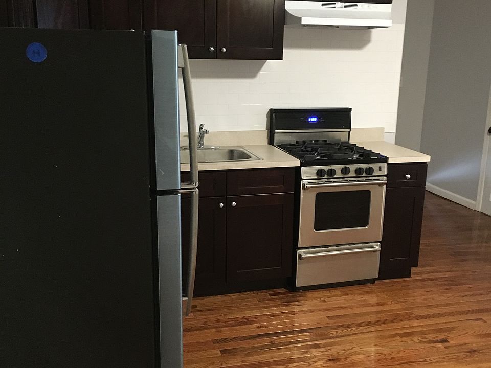 1st image of 10816 Avenue N