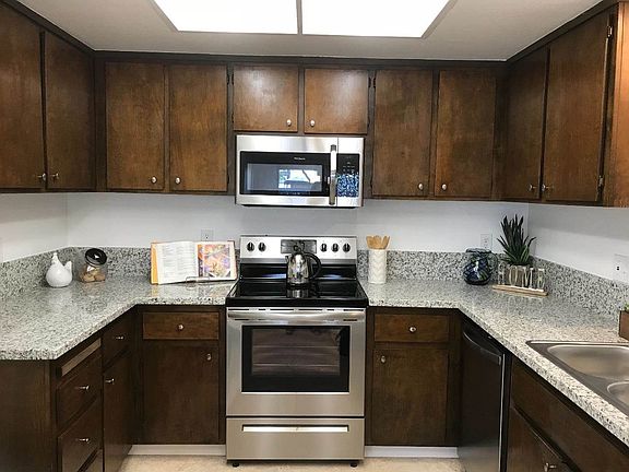 5th image of 7390 Tulare Hill Dr