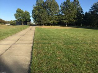 9151 Rawiga Rd, Seville, OH 44273