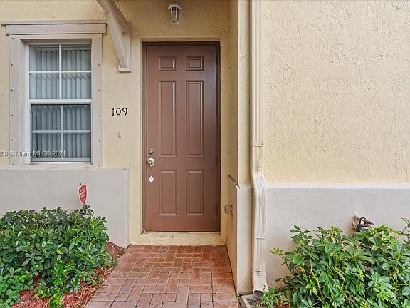 3rd image of 3335 NE 13th Circle Drive 109 #27