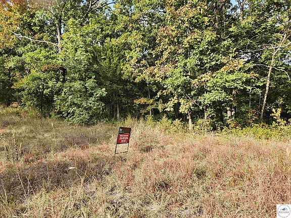 3rd image of Hiawatha Dr