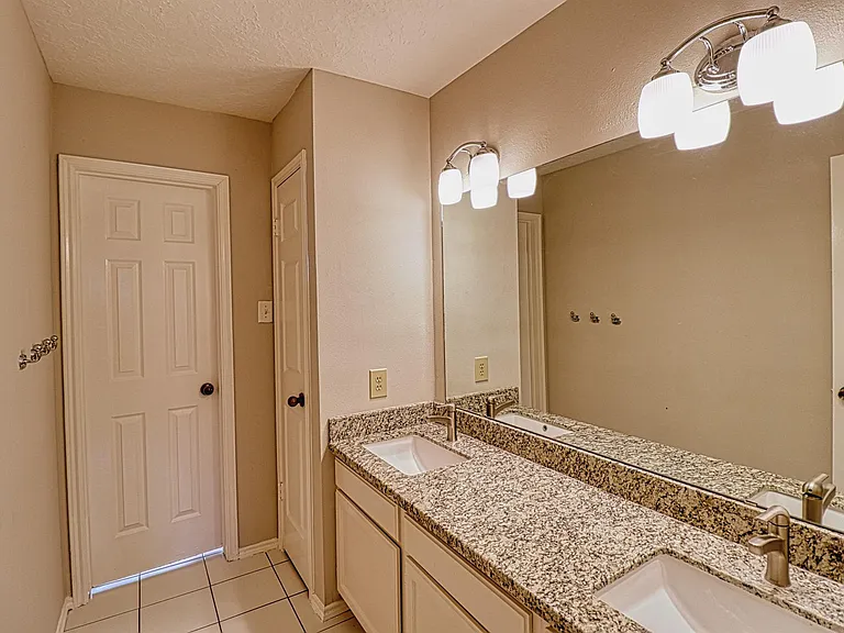 427 Birch Hill Dr — Photo 25