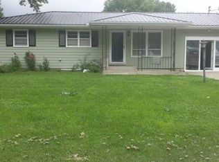 318 Floyd Rd, Orrick, MO 64077