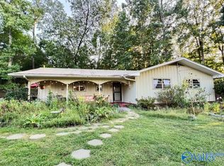 2975 Hall Dr, Southside, AL 35907