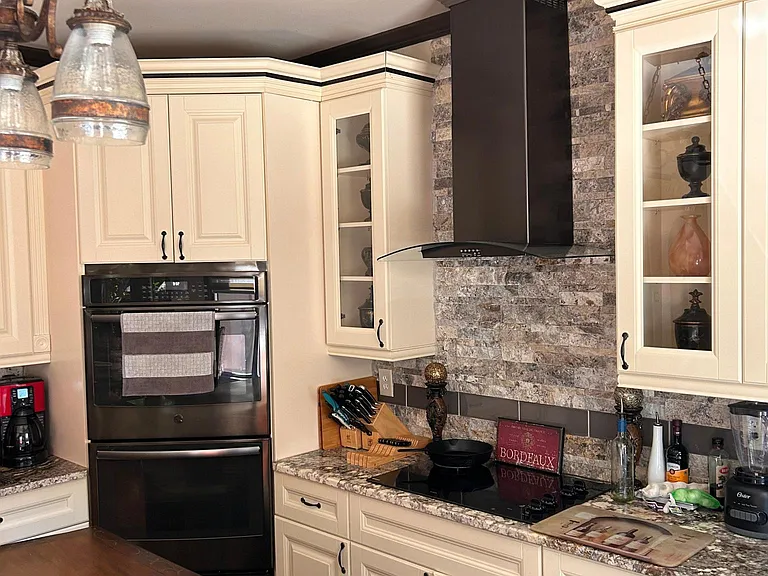 2740 Runnelwood Ln — Photo 10