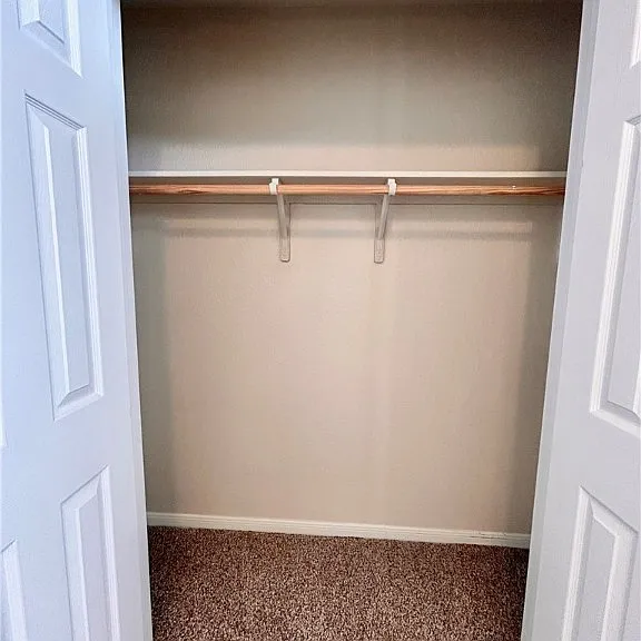 946 Hobby Rd — Photo 32