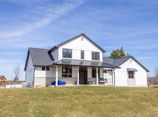 1861 Dallas Ln, De Pere, WI 54115