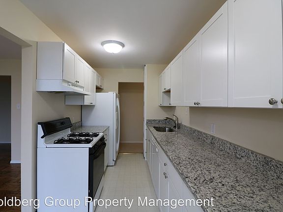 5th image of 3333 University Blvd W APT 810