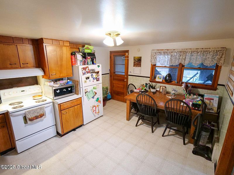 4th image of 358 1st Street