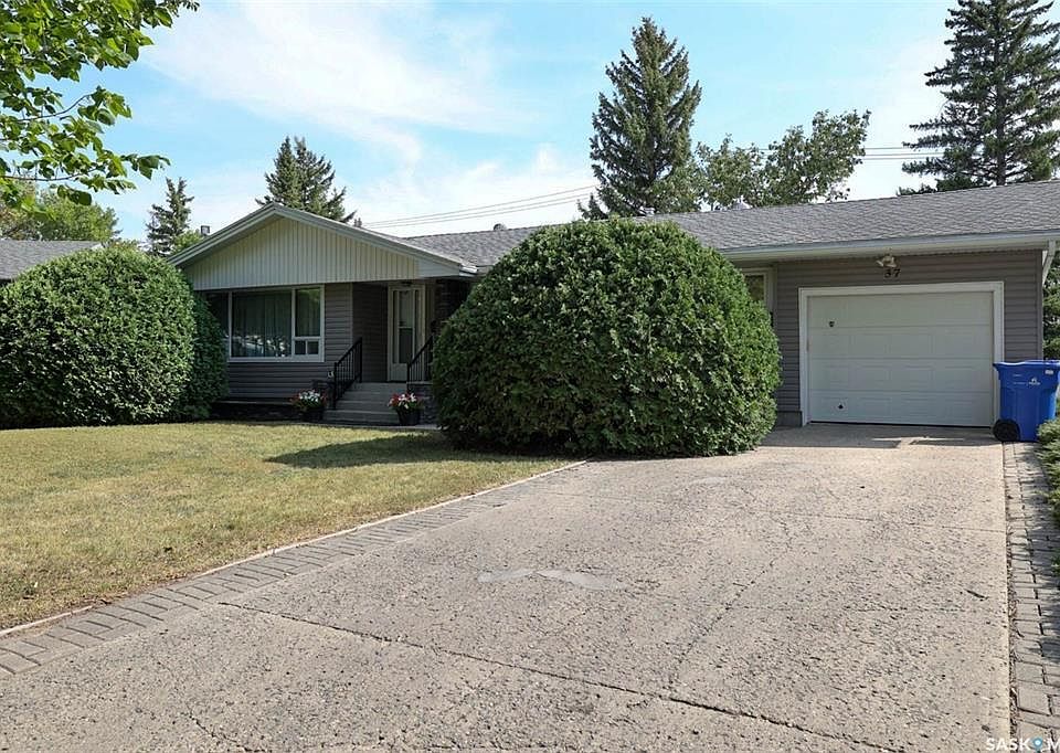 1st image of 37 Darke Cres