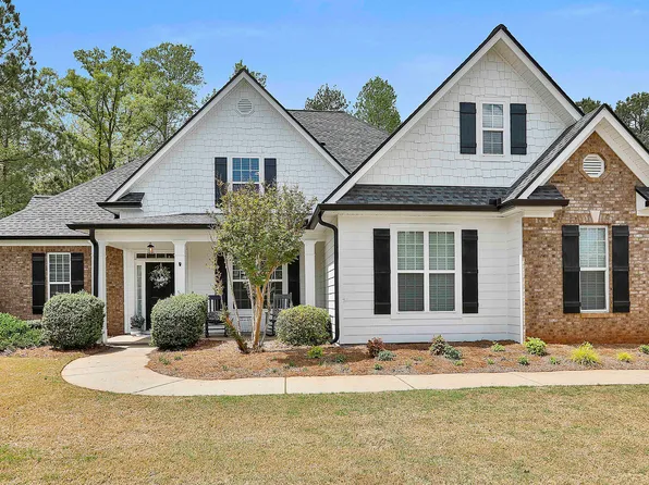 156 Silverbell Ln, Sharpsburg, GA 30277