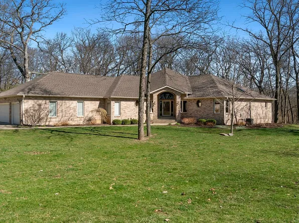 2874 E Orchid Ln, Oregon, IL 61061