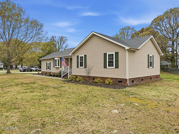 2nd image of 1524 Brumsey Drive