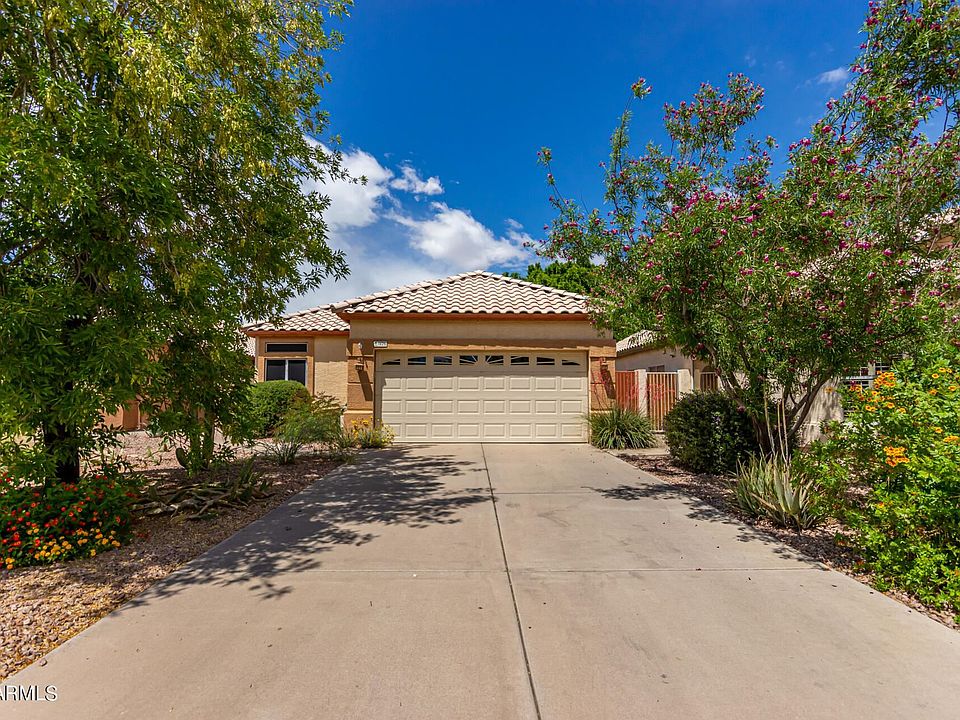 1st image of 1826 E Oasis Dr