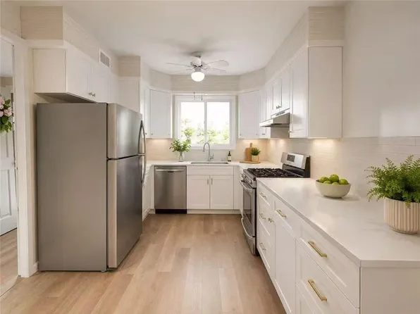 196 Rolling Hill Grn, Staten Island, NY 10312