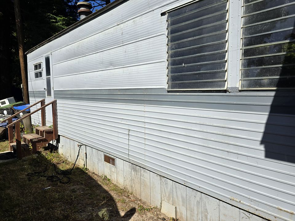 1st image of 18001 Georges Ln #1