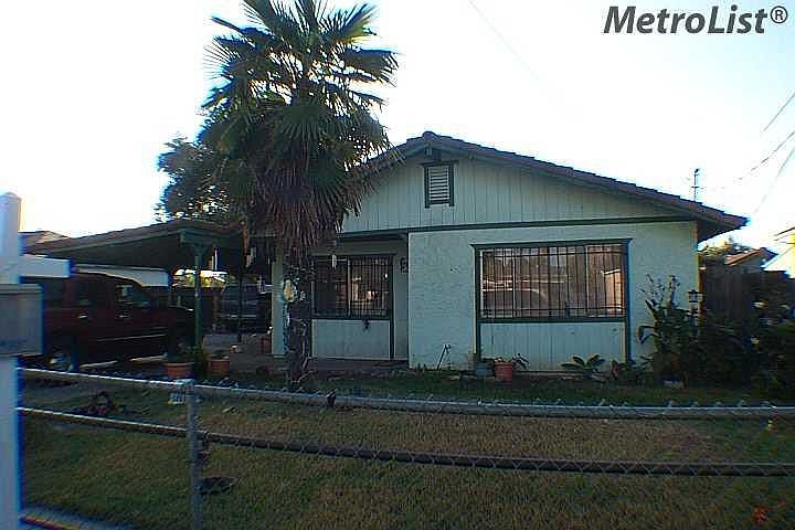 1st image of 2100 E 10th St