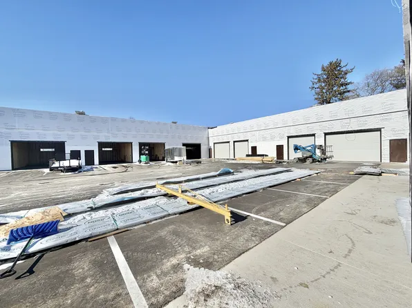 112 W Burbank Ave, Janesville, WI