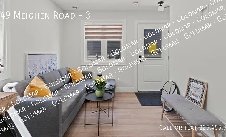 1849 Meighen Rd #3 — Photo 2