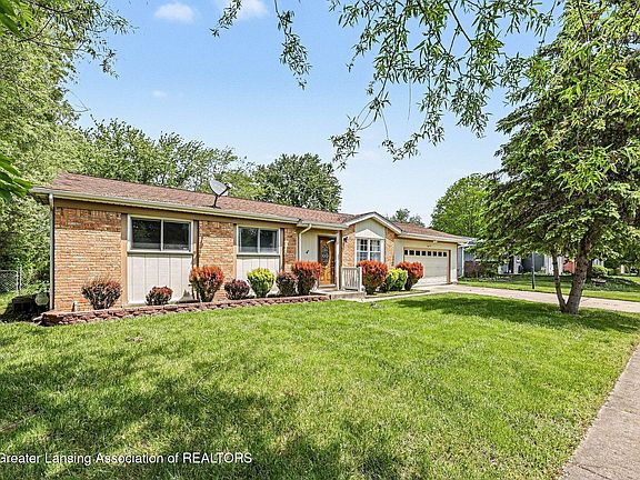 3rd image of 4670 Wilcox Rd