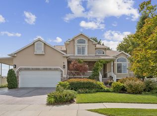 889 W Rockhill Point Cv, Taylorsville, UT 84123