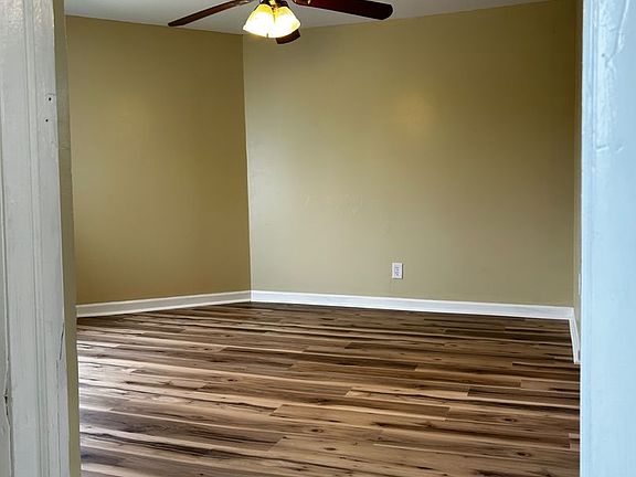 3rd image of 41 Fallbrook St APT 2