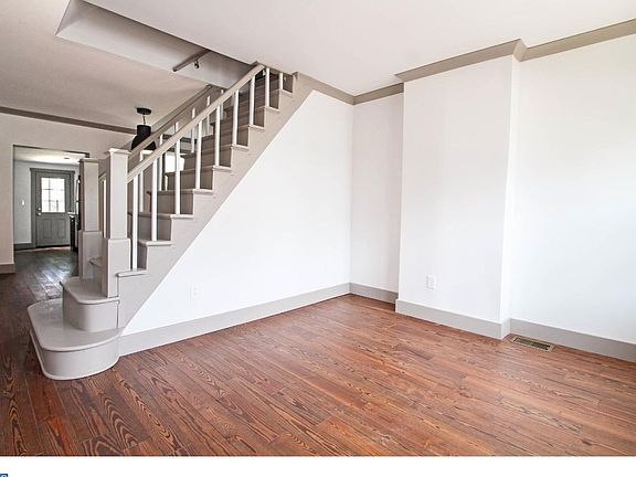 3rd image of 2644 E Dauphin St